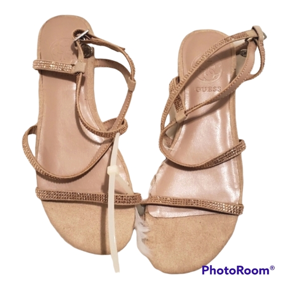 GUESS Marciano Strappy Pink Crystal Flat Sandals Shoes - Size 5 / 35 - Picture 1 of 4